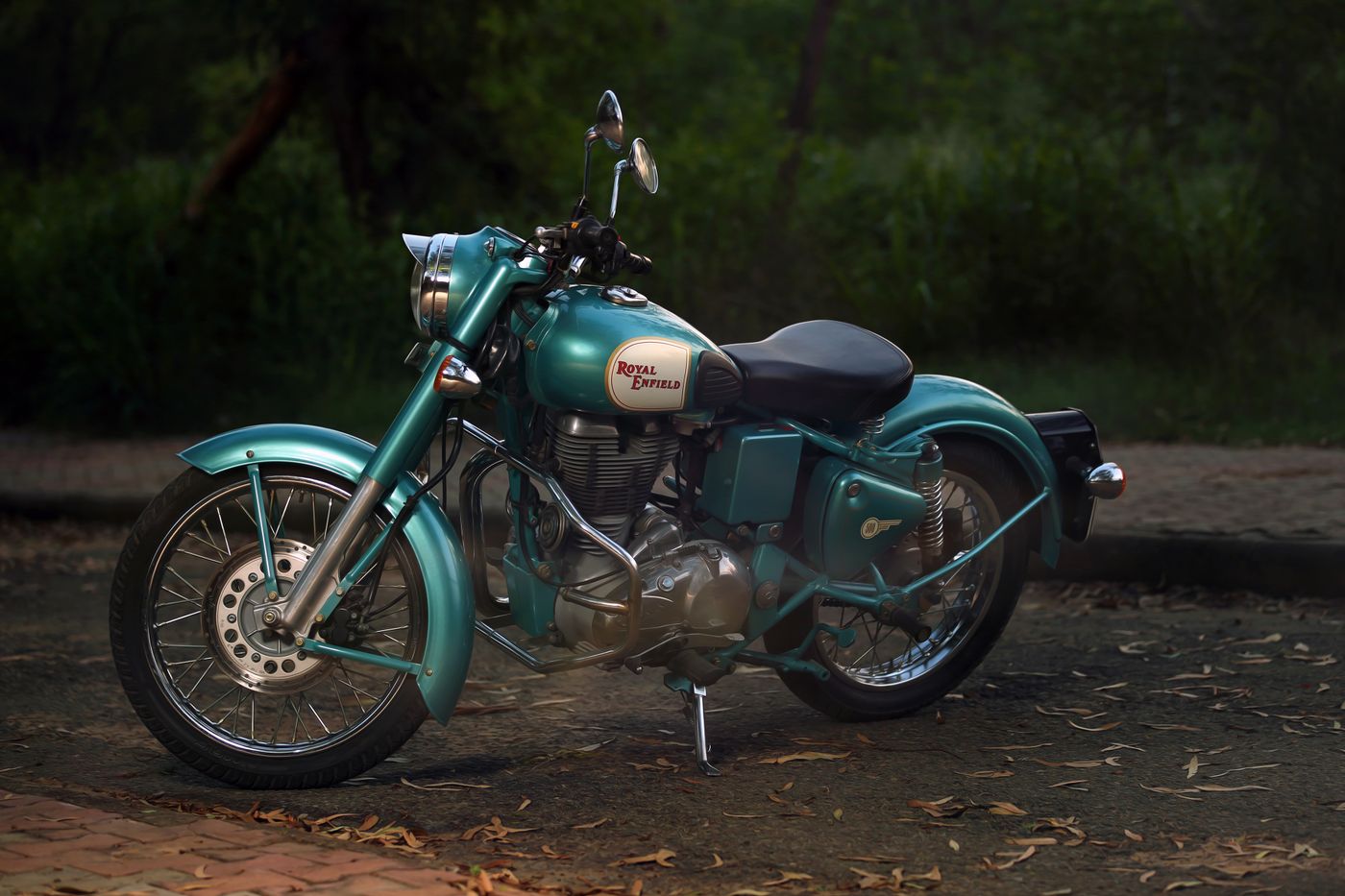 Royal Enfield Classic parked on an Indian street — the kind of bike sold at police and bank auctions